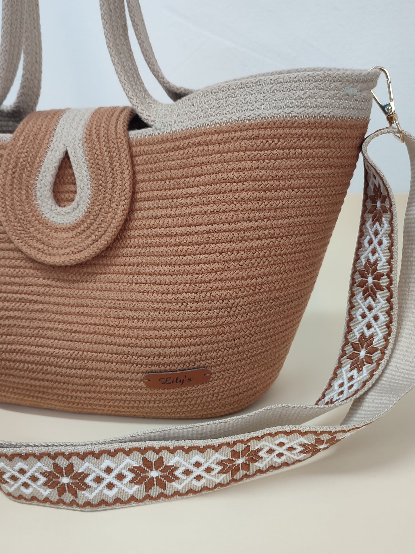 Bolsa Nómada Bolsa artesanal de cordão de algodão com alça ajustável