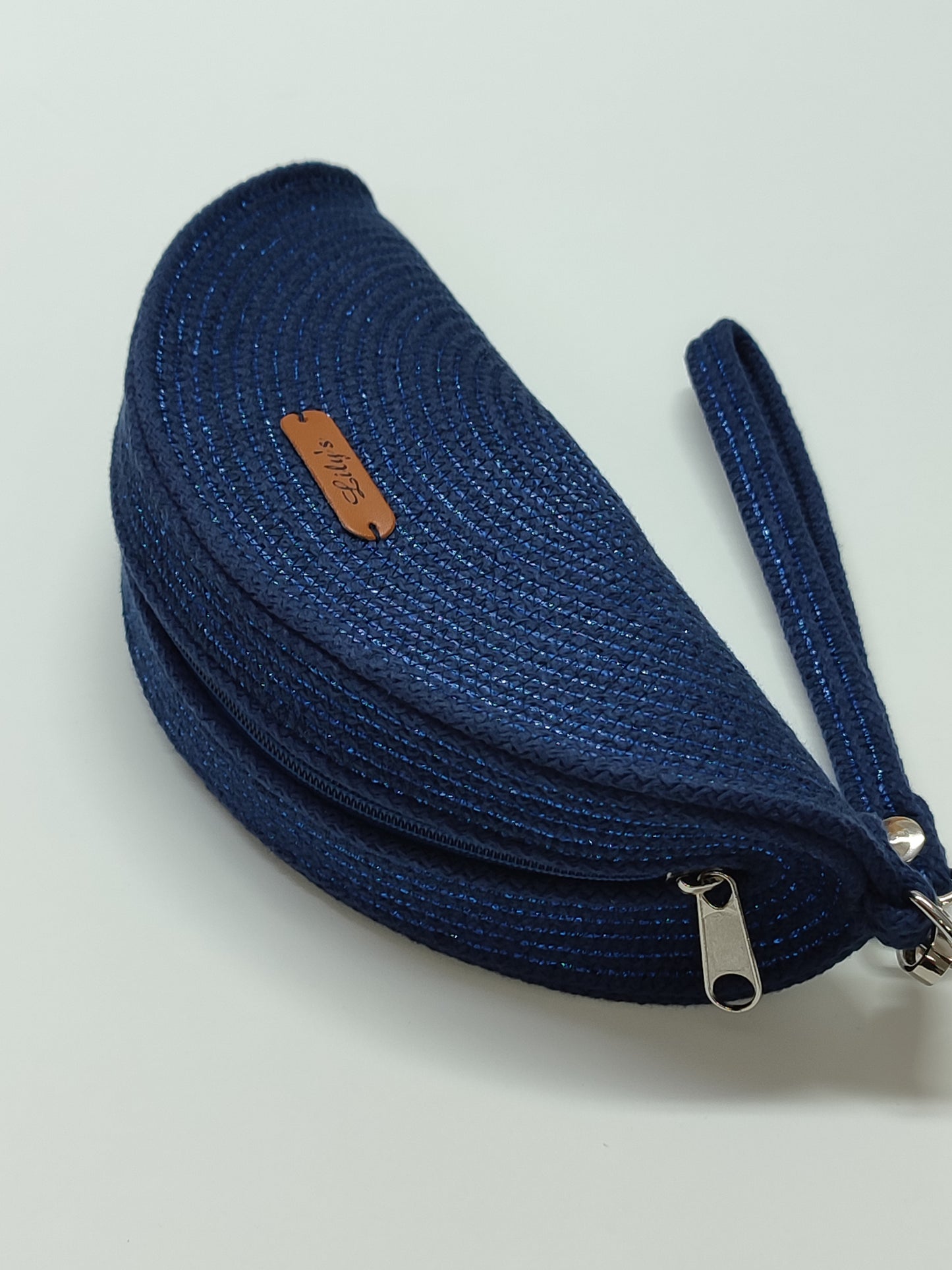 Bolso de mão artesanal elegante com alça removível