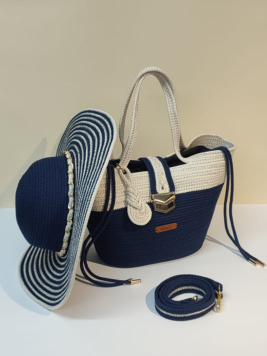Conjunto artesanal mala azul marinho e chapéu de verão elegante